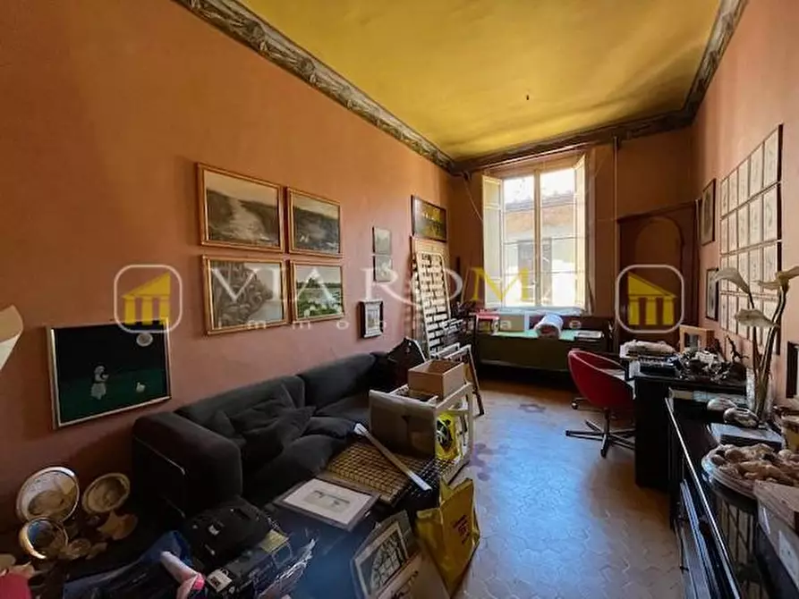 Immagine 19 di Appartamento in vendita  a Lucca