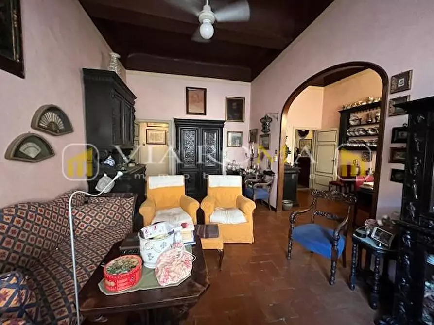 Immagine 14 di Appartamento in vendita  a Lucca