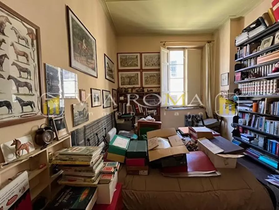 Immagine 32 di Appartamento in vendita  a Lucca