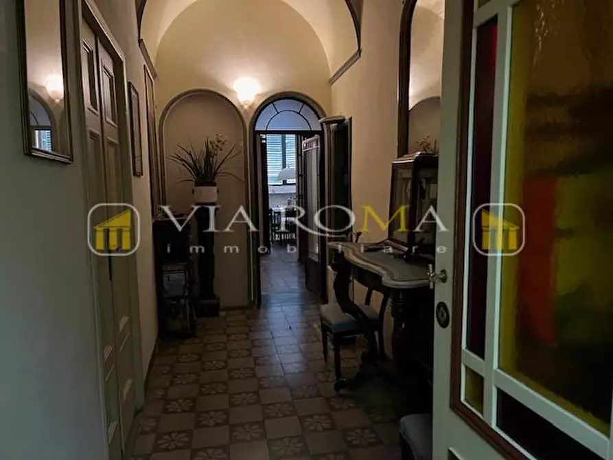 Immagine 7 di Appartamento in vendita  a Lucca