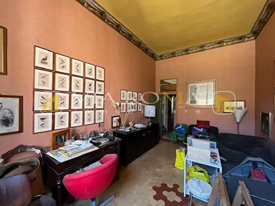 Immagine 18 di Appartamento in vendita  a Lucca