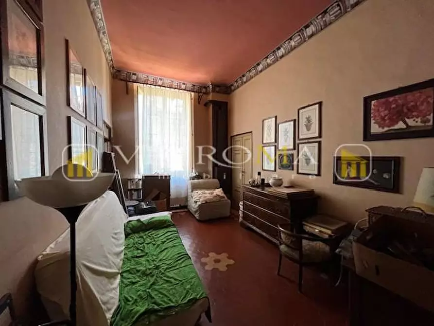 Immagine 17 di Appartamento in vendita  a Lucca