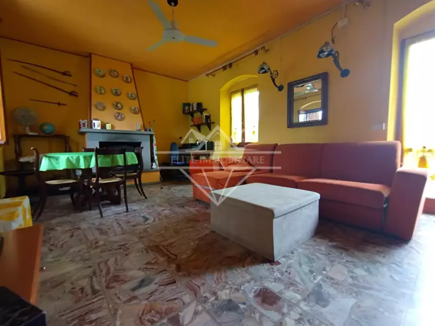 Immagine 4 di Casa bifamiliare in vendita  a Massa