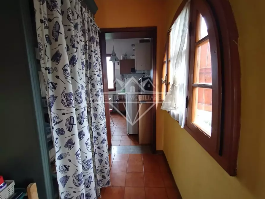 Immagine 6 di Casa bifamiliare in vendita  a Massa