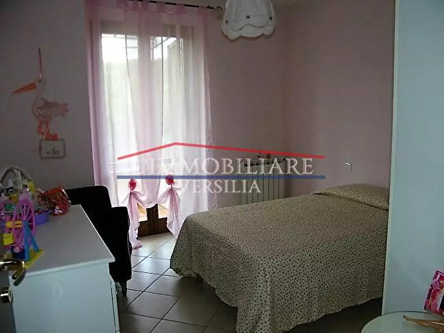 Immagine 8 di Casa semindipendente in vendita  a Massa