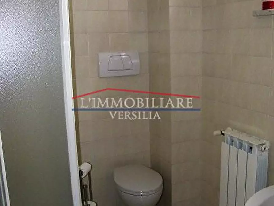 Immagine 5 di Casa semindipendente in vendita  a Massa