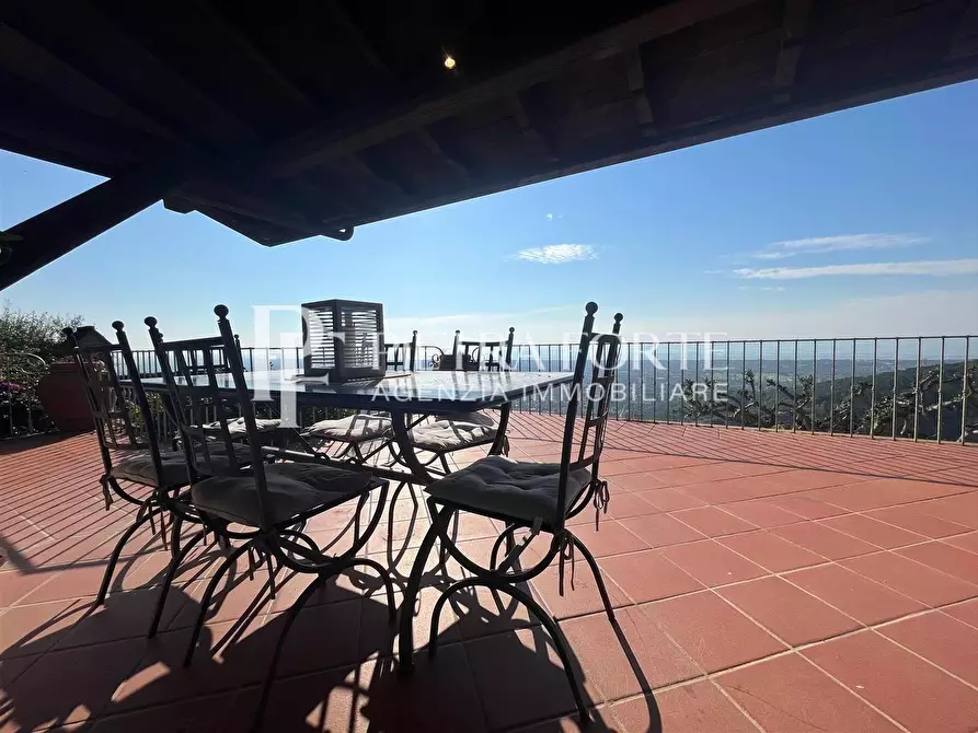 Immagine 26 di Villa in vendita  a Pietrasanta