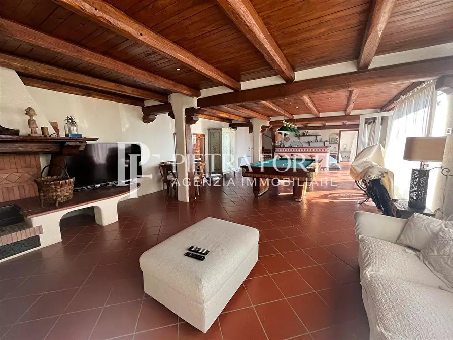 Immagine 34 di Villa in vendita  a Pietrasanta
