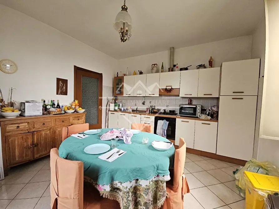 Immagine 6 di Casa indipendente in vendita  a Carrara