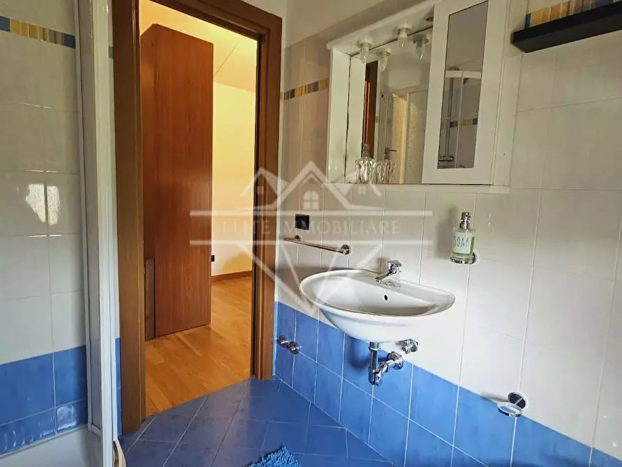 Immagine 18 di Villetta a schiera in affitto  a Ameglia