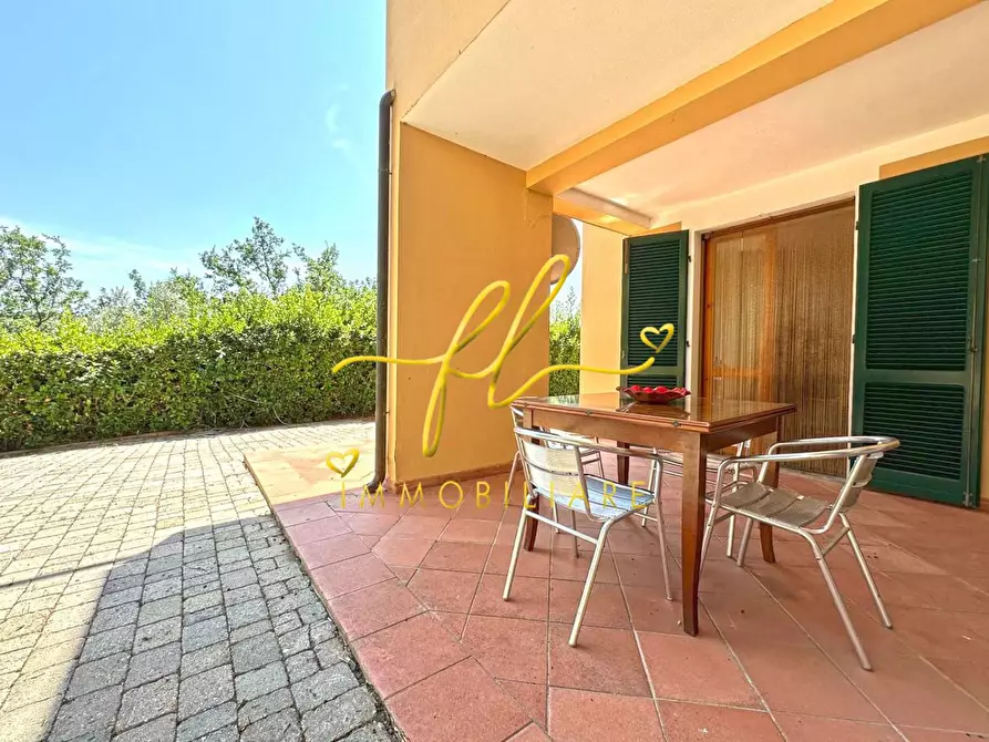Immagine 2 di Appartamento in vendita  a Montescudaio