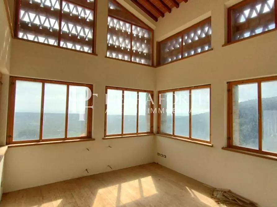 Immagine 8 di Rustico / casale in vendita  a Pietrasanta