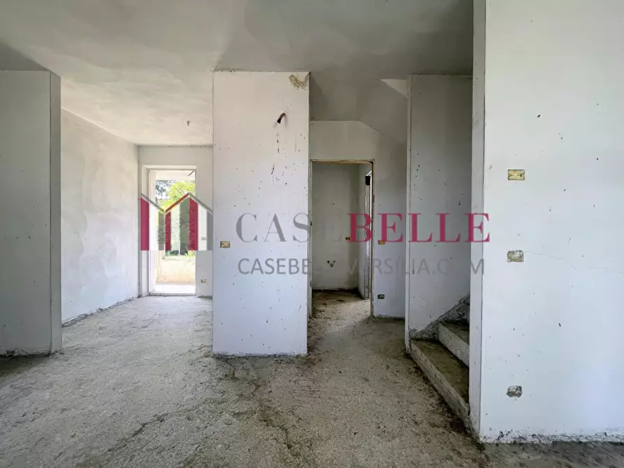 Immagine 5 di Casa bifamiliare in vendita  a Camaiore