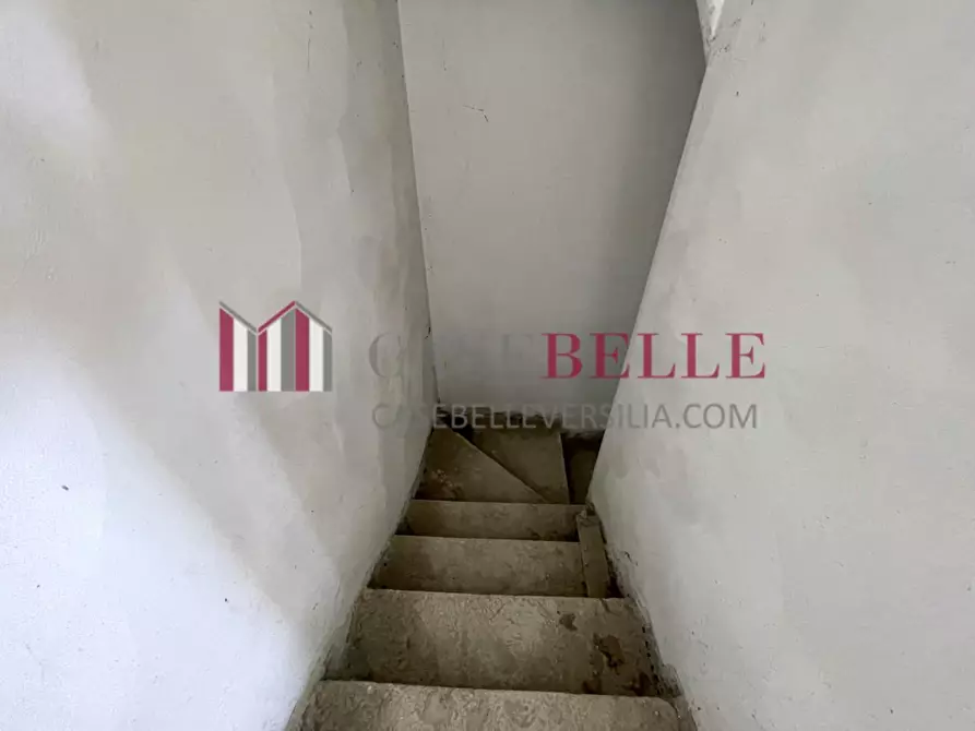 Immagine 15 di Casa bifamiliare in vendita  a Camaiore