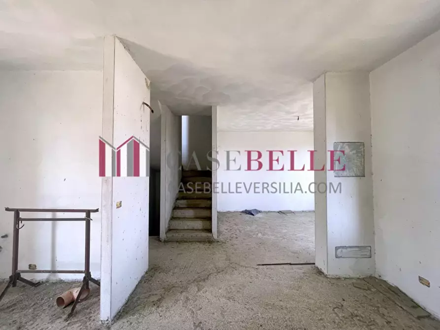 Immagine 7 di Casa bifamiliare in vendita  a Camaiore