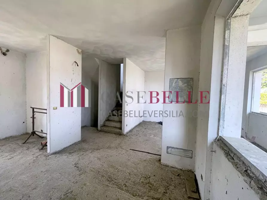 Immagine 6 di Casa bifamiliare in vendita  a Camaiore