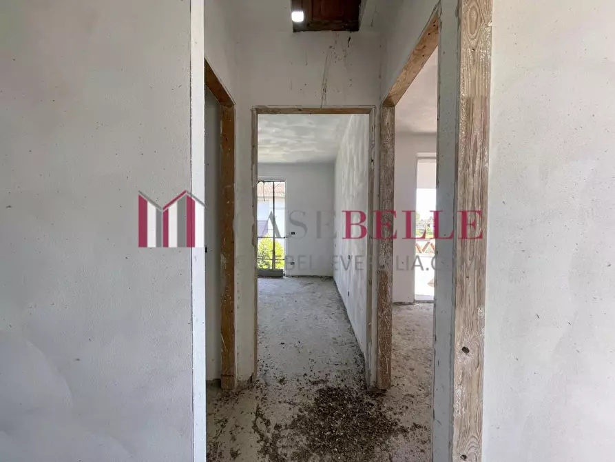 Immagine 25 di Casa bifamiliare in vendita  a Camaiore