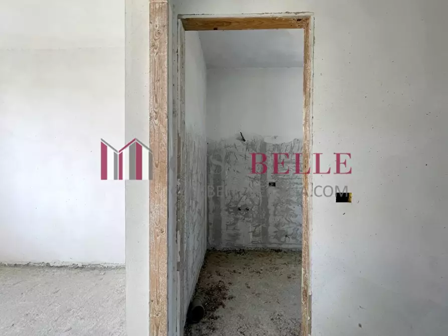 Immagine 33 di Casa bifamiliare in vendita  a Camaiore