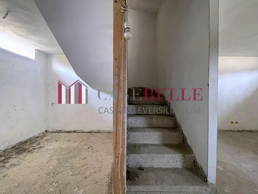 Immagine 21 di Casa bifamiliare in vendita  a Camaiore