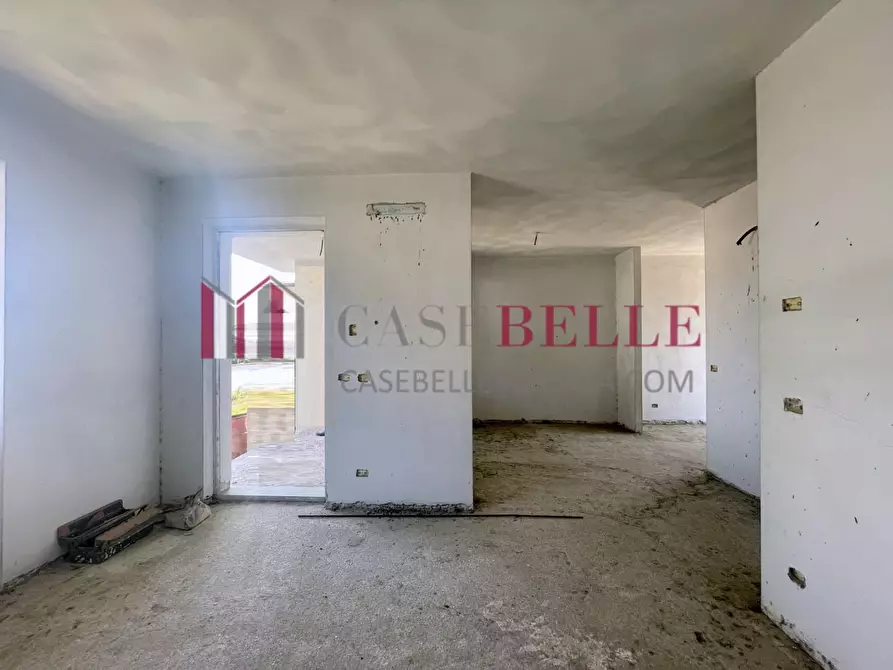 Immagine 4 di Casa bifamiliare in vendita  a Camaiore