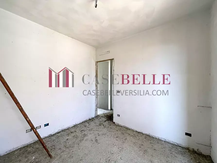 Immagine 32 di Casa bifamiliare in vendita  a Camaiore