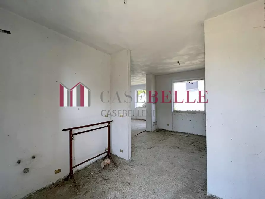 Immagine 8 di Casa bifamiliare in vendita  a Camaiore