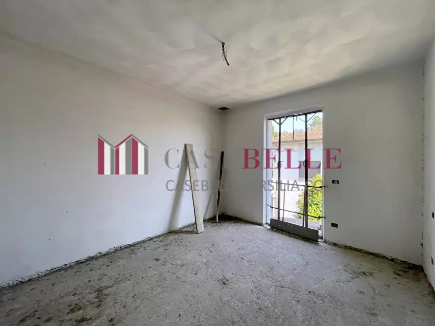 Immagine 27 di Casa bifamiliare in vendita  a Camaiore