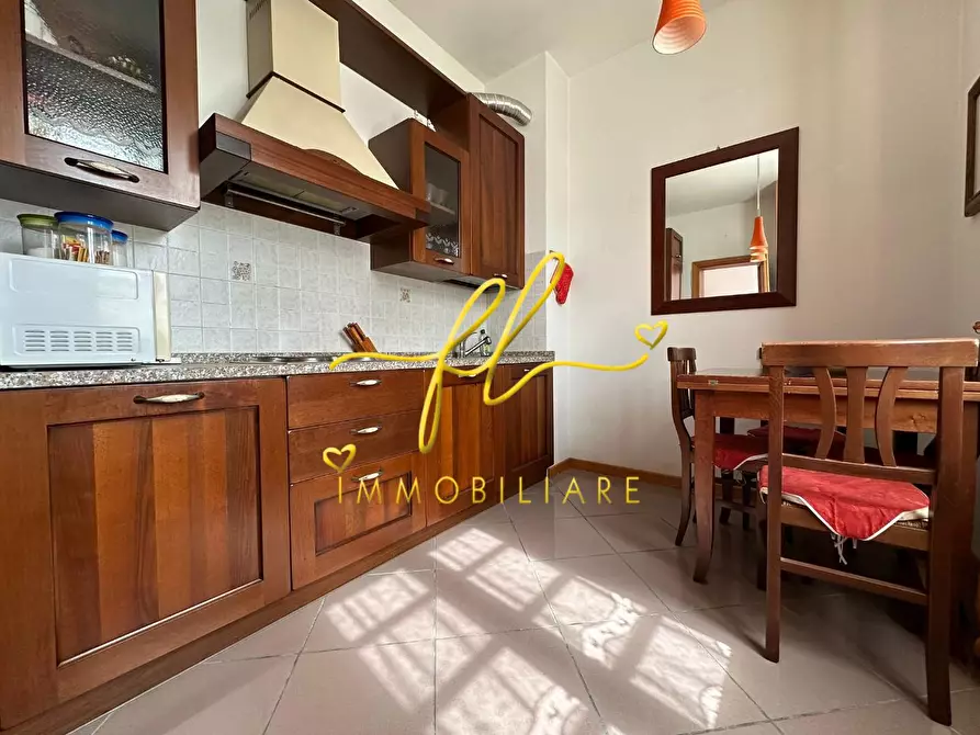 Immagine 11 di Appartamento in vendita  a Livorno