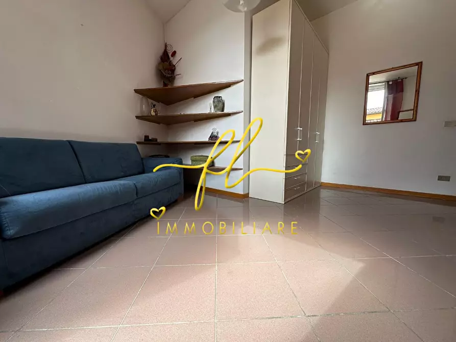 Immagine 9 di Appartamento in vendita  a Livorno