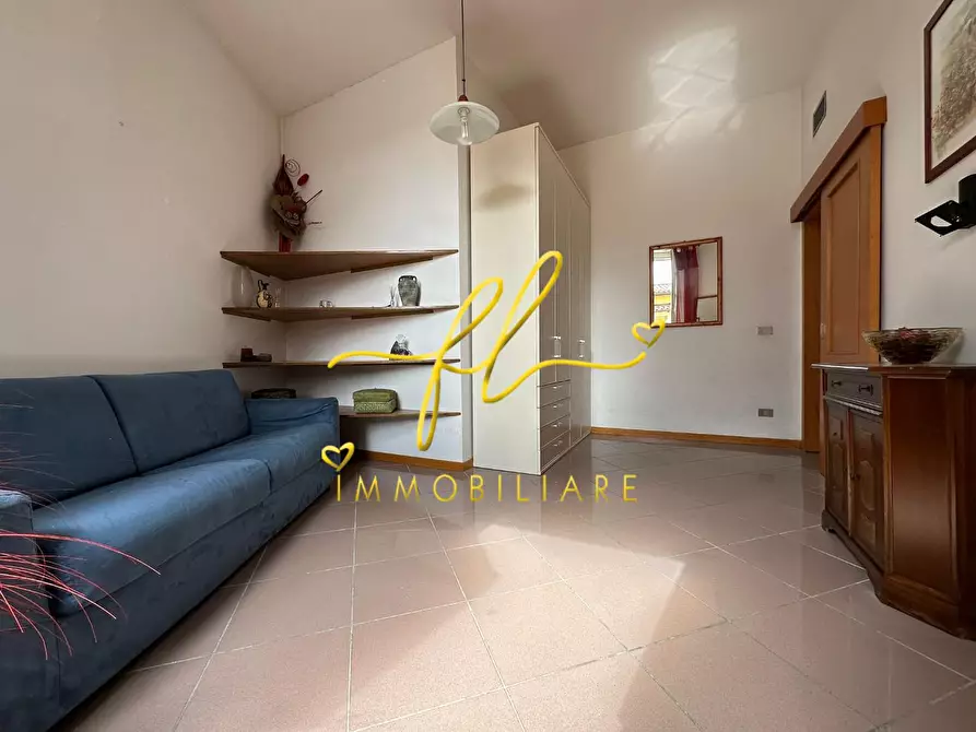 Immagine 3 di Appartamento in vendita  a Livorno