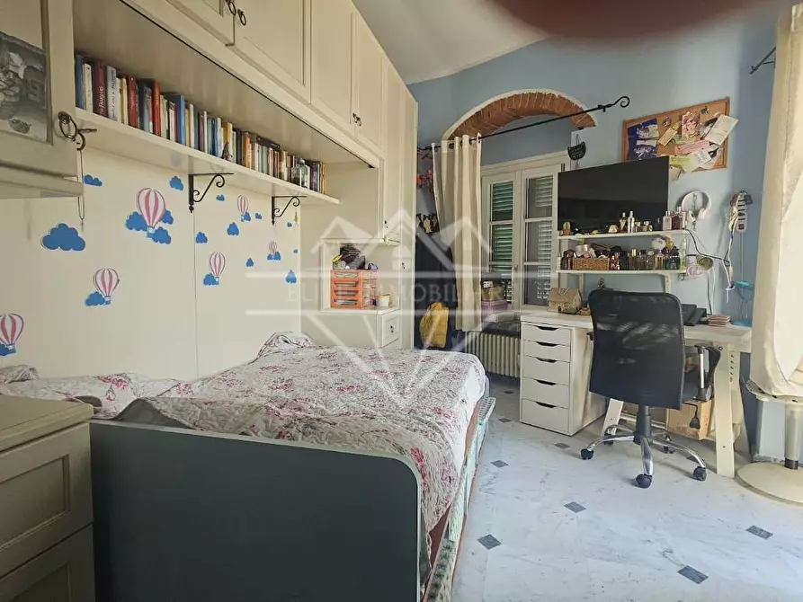 Immagine 10 di Casa semindipendente in vendita  a Carrara