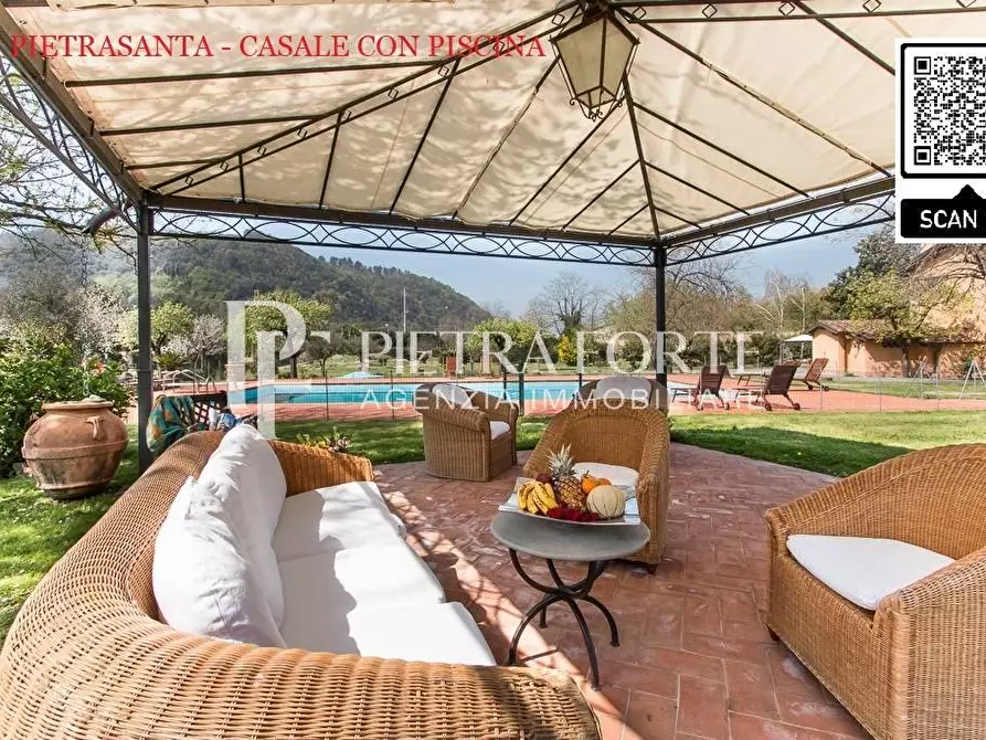 Immagine 62 di Casa colonica in vendita  a Pietrasanta