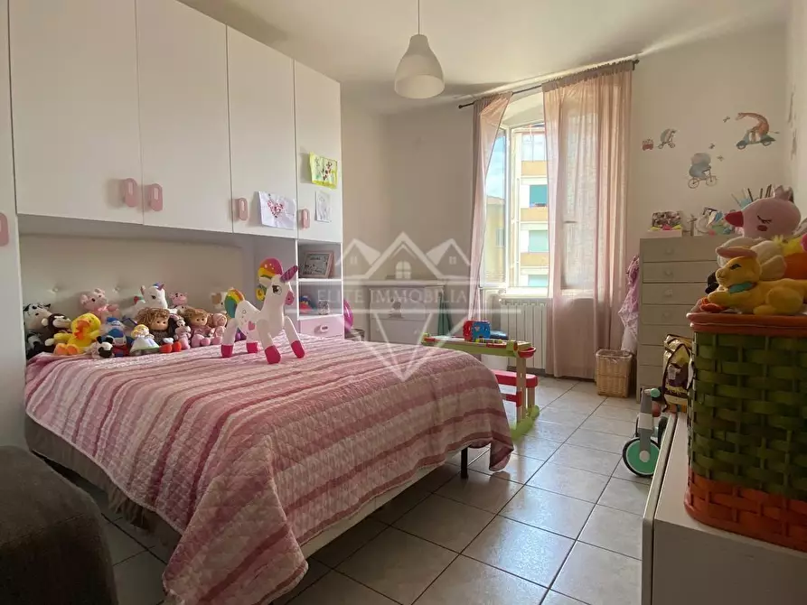 Immagine 9 di Appartamento in vendita  a Carrara