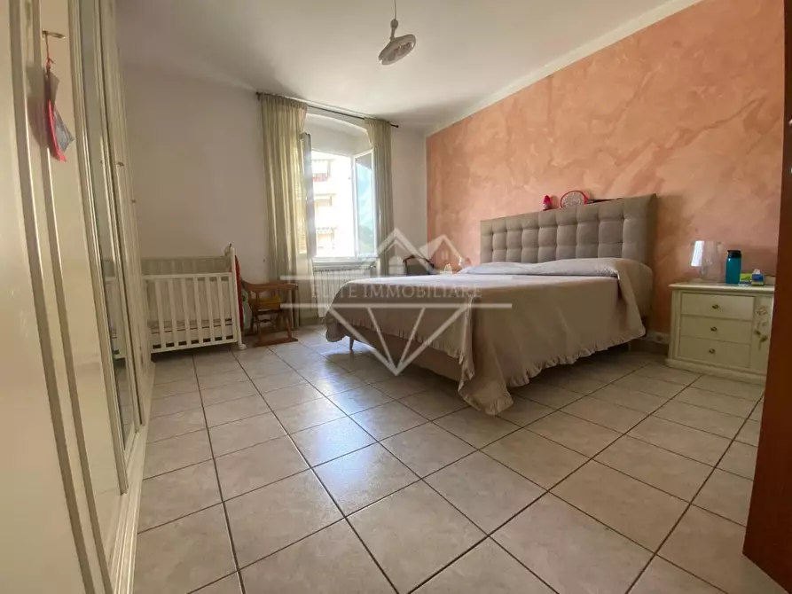 Immagine 5 di Appartamento in vendita  a Carrara