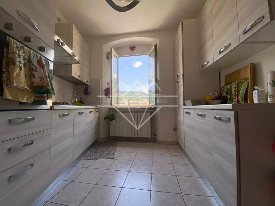 Immagine 4 di Appartamento in vendita  a Carrara