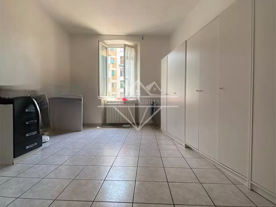 Immagine 11 di Appartamento in vendita  a Carrara