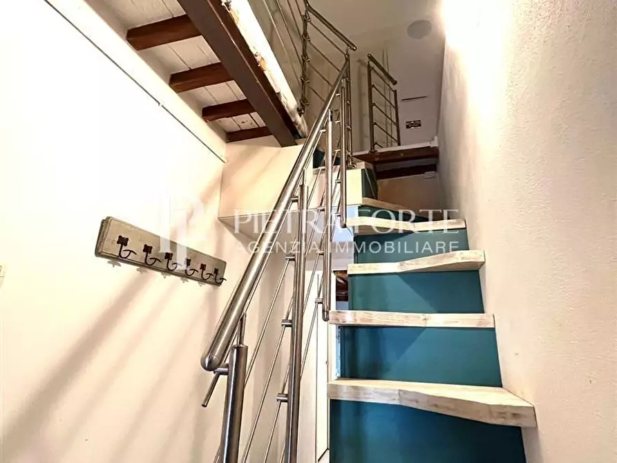 Immagine 10 di Appartamento in vendita  a Pietrasanta