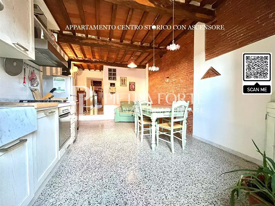 Immagine 6 di Appartamento in vendita  a Pietrasanta