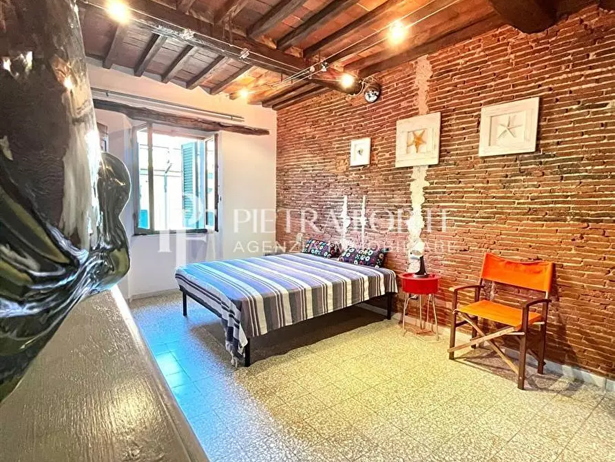 Immagine 13 di Appartamento in vendita  a Pietrasanta