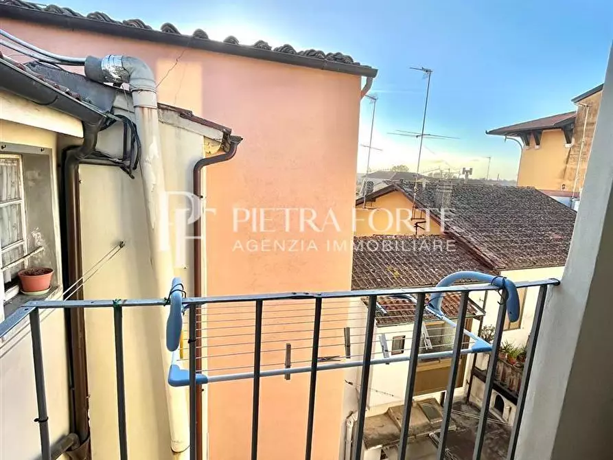 Immagine 12 di Appartamento in vendita  a Pietrasanta