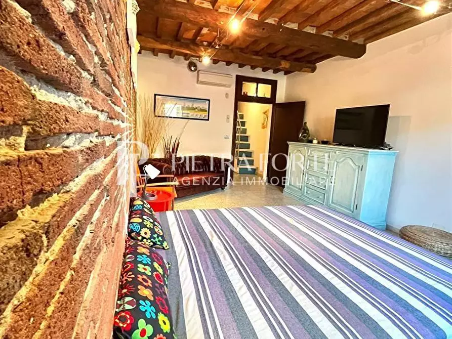 Immagine 7 di Appartamento in vendita  a Pietrasanta