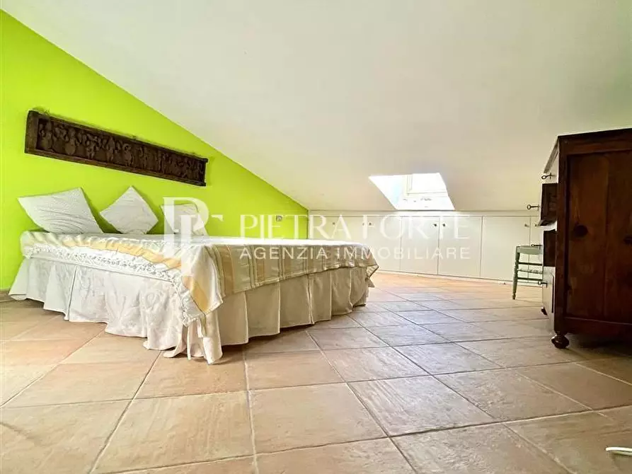 Immagine 11 di Appartamento in vendita  a Pietrasanta