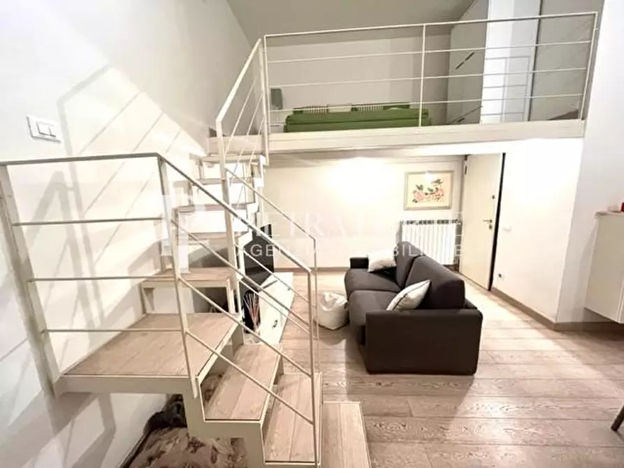 Immagine 6 di Appartamento in vendita  a Viareggio