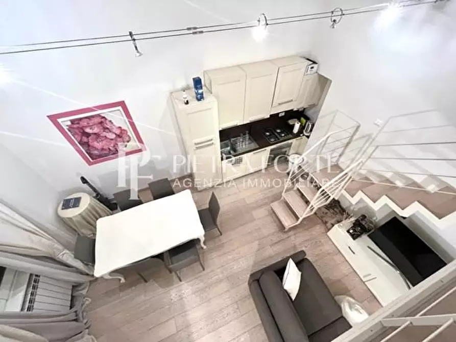 Immagine 4 di Appartamento in vendita  a Viareggio