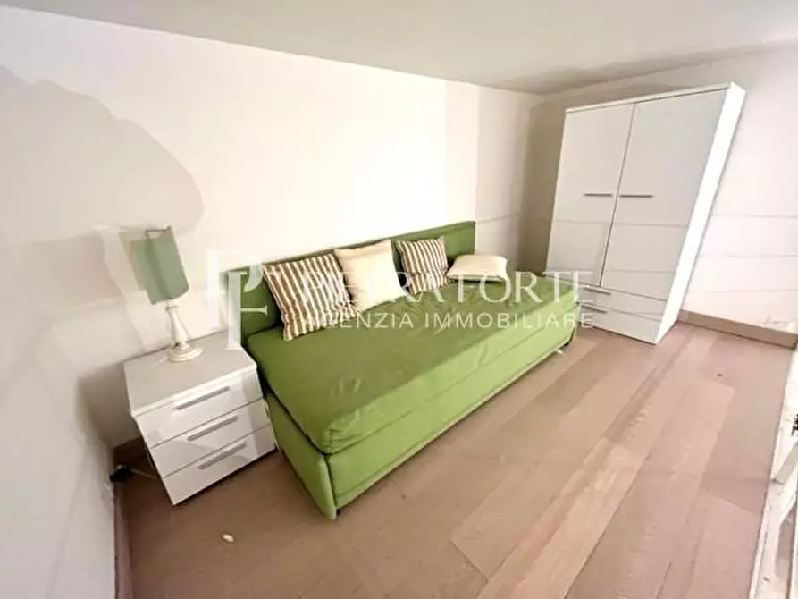 Immagine 5 di Appartamento in vendita  a Viareggio