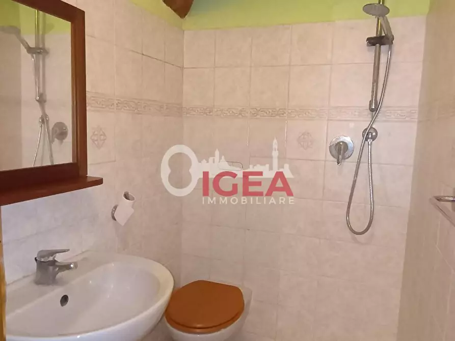 Immagine 13 di Appartamento in vendita  a San Gimignano