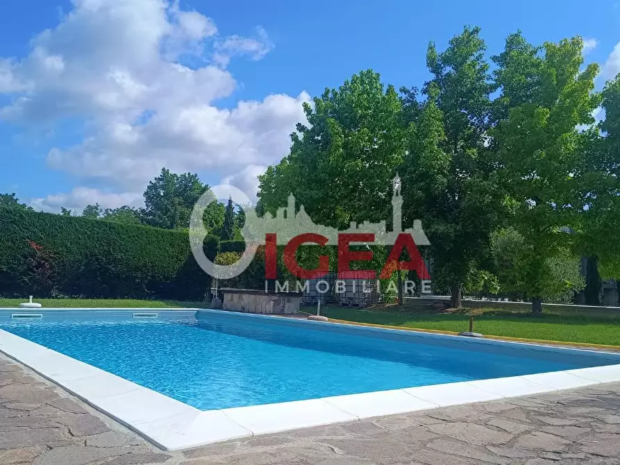 Immagine 2 di Appartamento in vendita  a San Gimignano