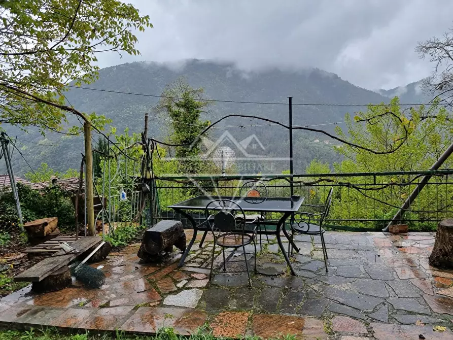 Immagine 14 di Casa indipendente in vendita  a Massa