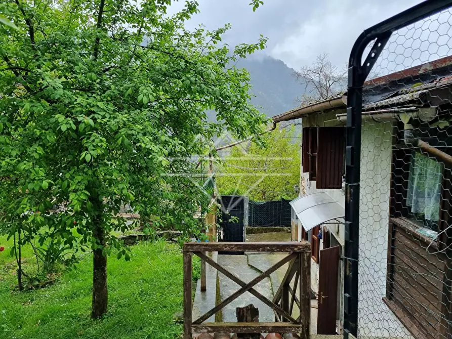 Immagine 7 di Casa indipendente in vendita  a Massa