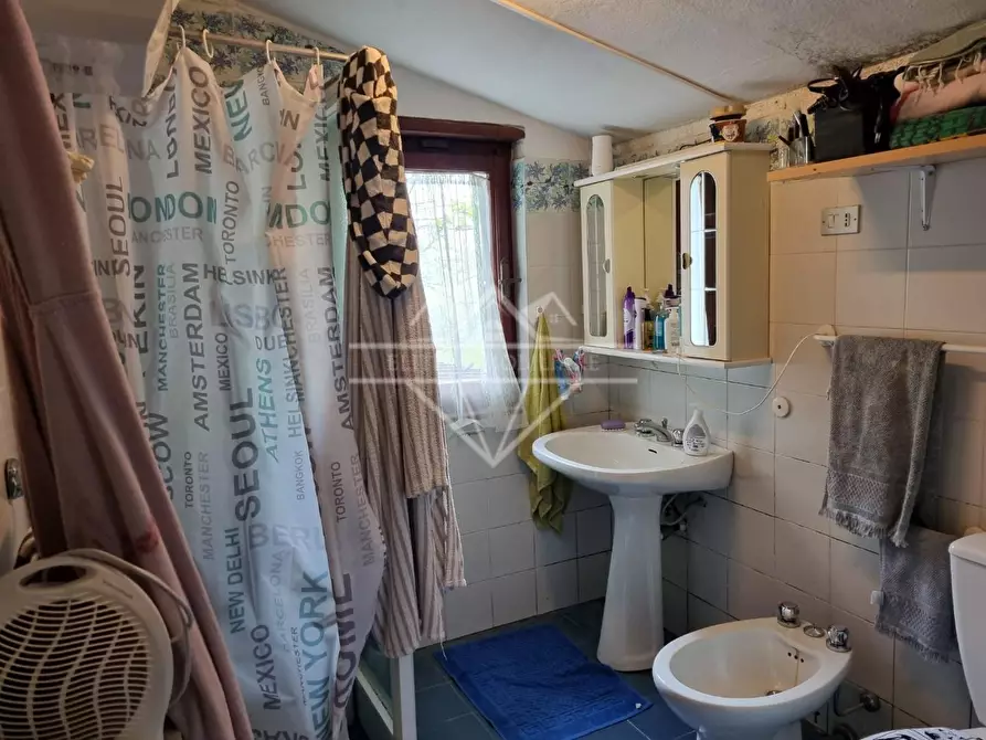 Immagine 25 di Casa indipendente in vendita  a Massa